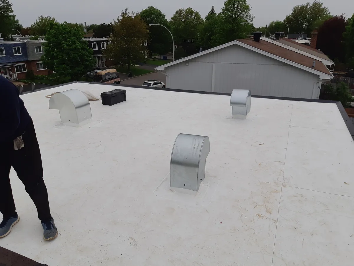Roofing project in Montreal