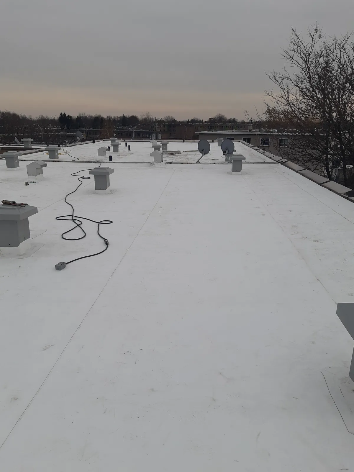 Roofing project in Montreal