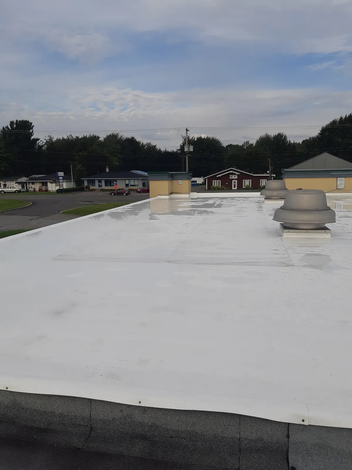 Roofing project in Montreal